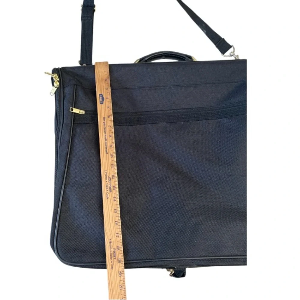Vintage Samsonite‎ Acclaim Garment Bag Black Zip Strap, No wheels